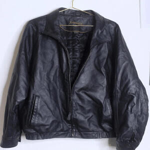 VTG Black Leather Bomber Jacket - XL
